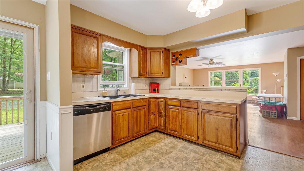 671 Dotters Corner Road
