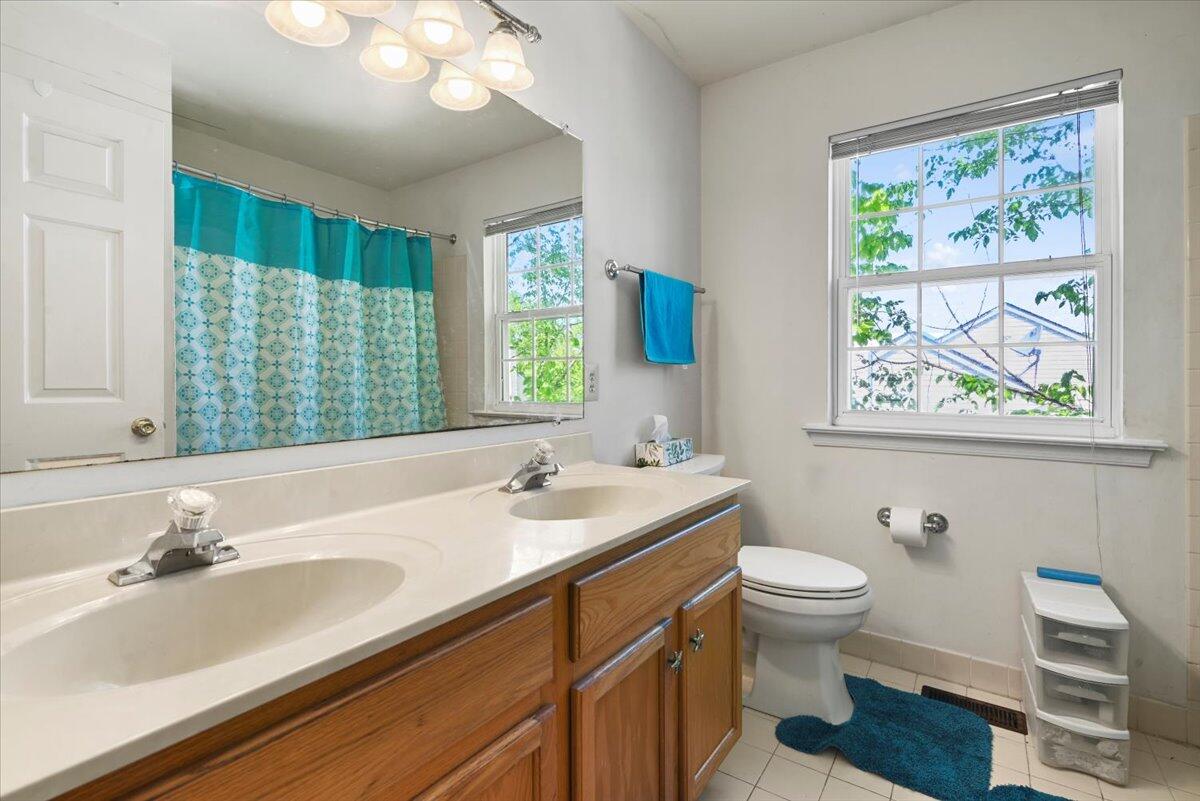 2358 Snapdragon Point