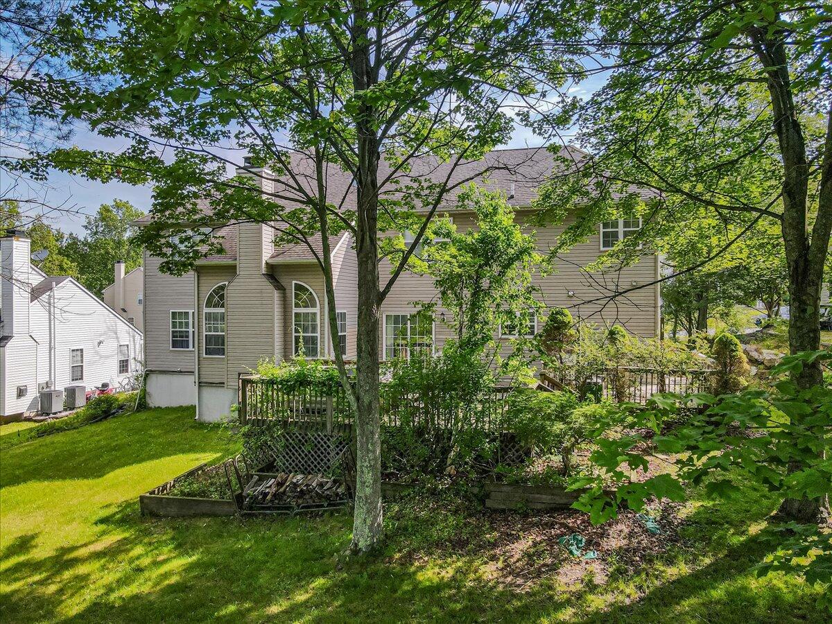 2358 Snapdragon Point