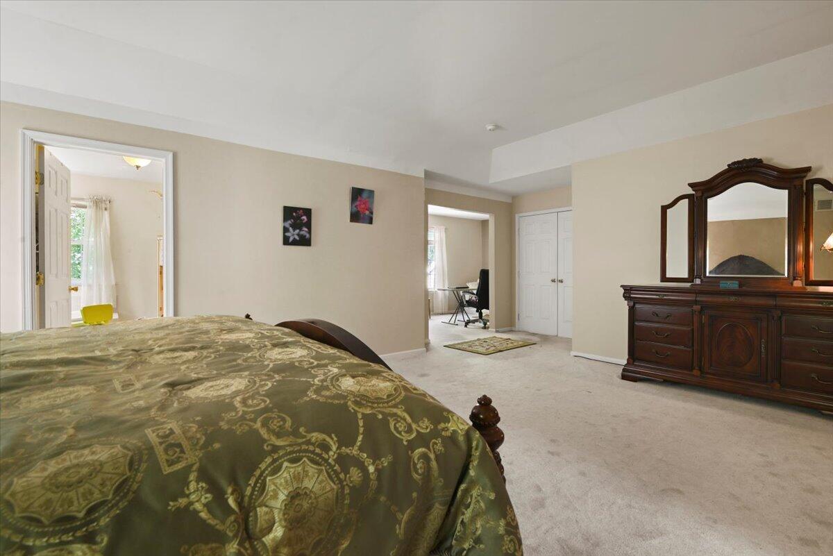 2358 Snapdragon Point