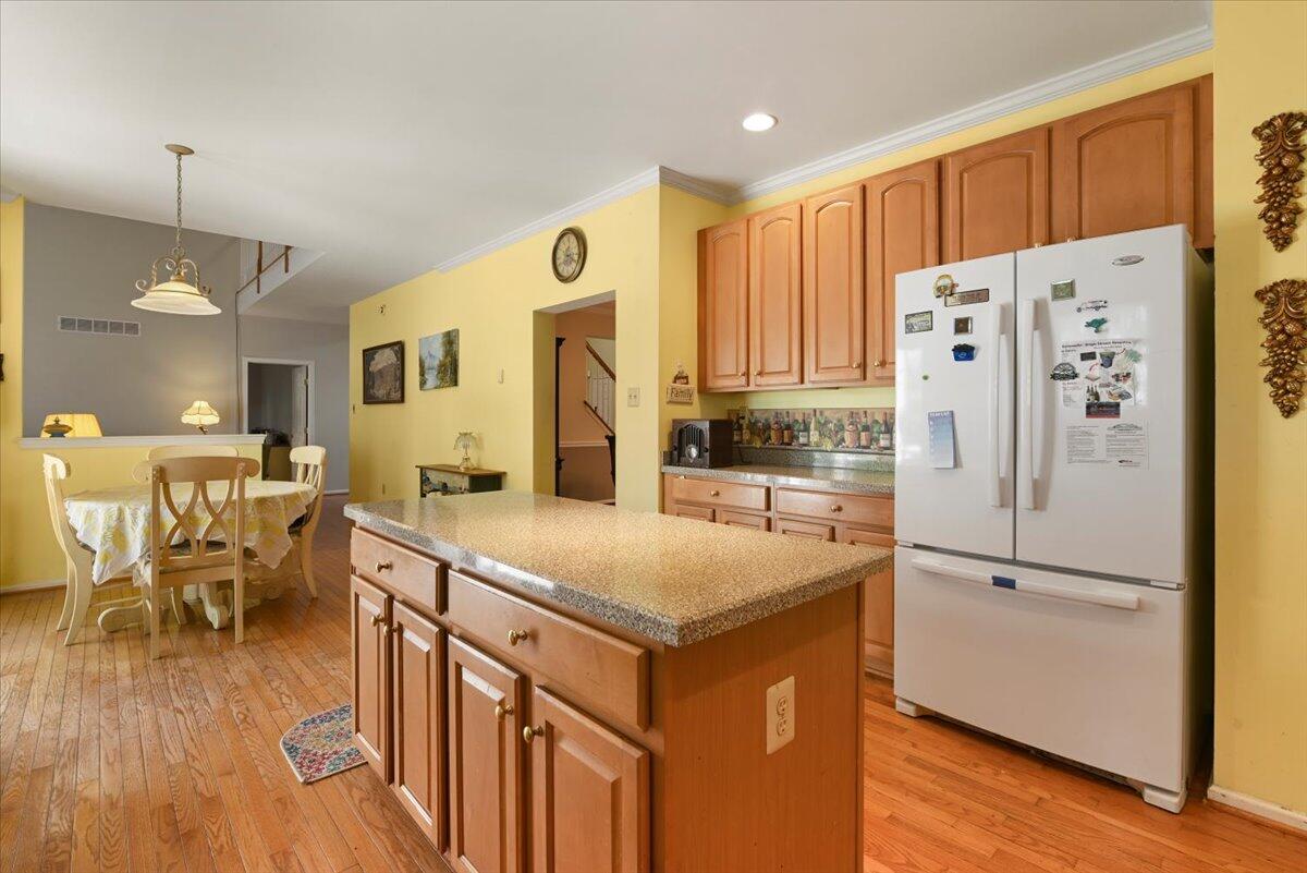 2358 Snapdragon Point