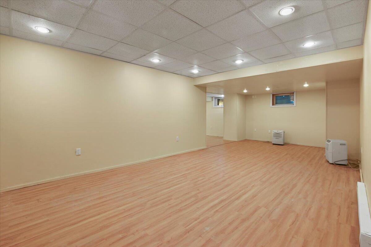 2358 Snapdragon Point