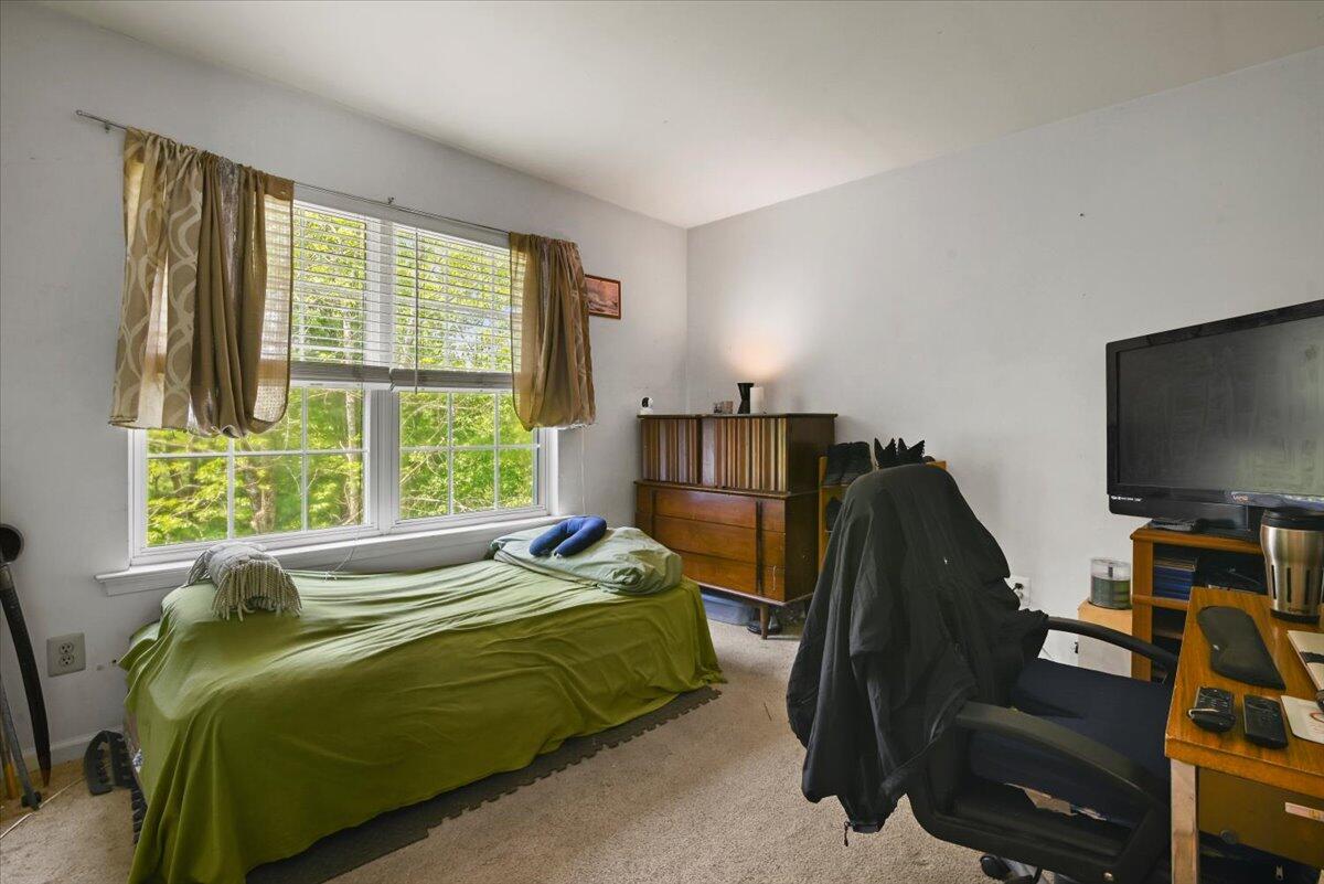 2358 Snapdragon Point