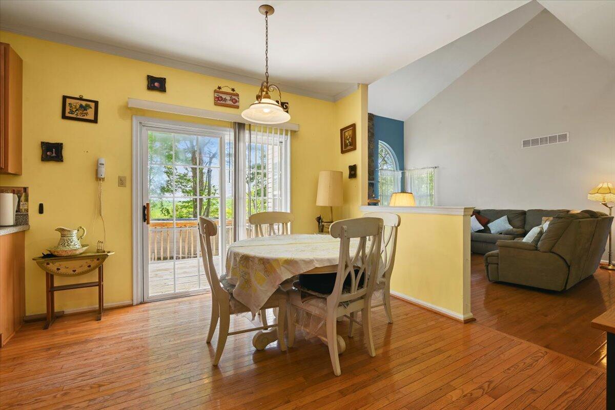 2358 Snapdragon Point