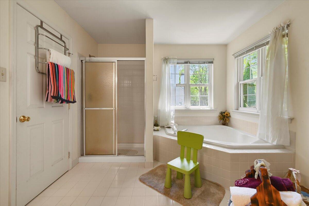 2358 Snapdragon Point