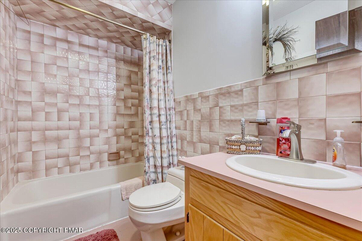 2171 White Pine Drive