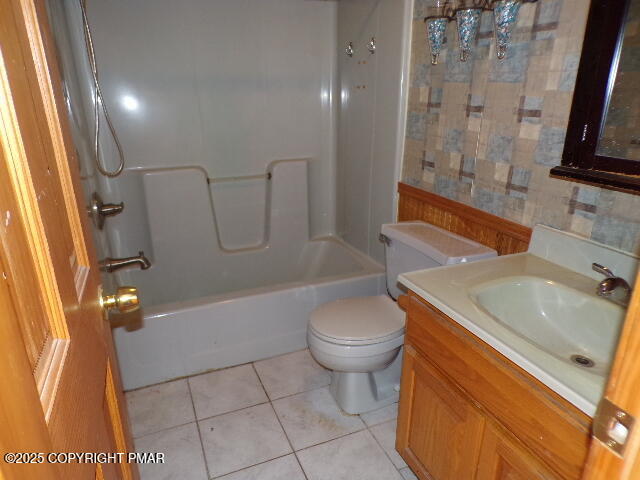 216 Saturn Drive