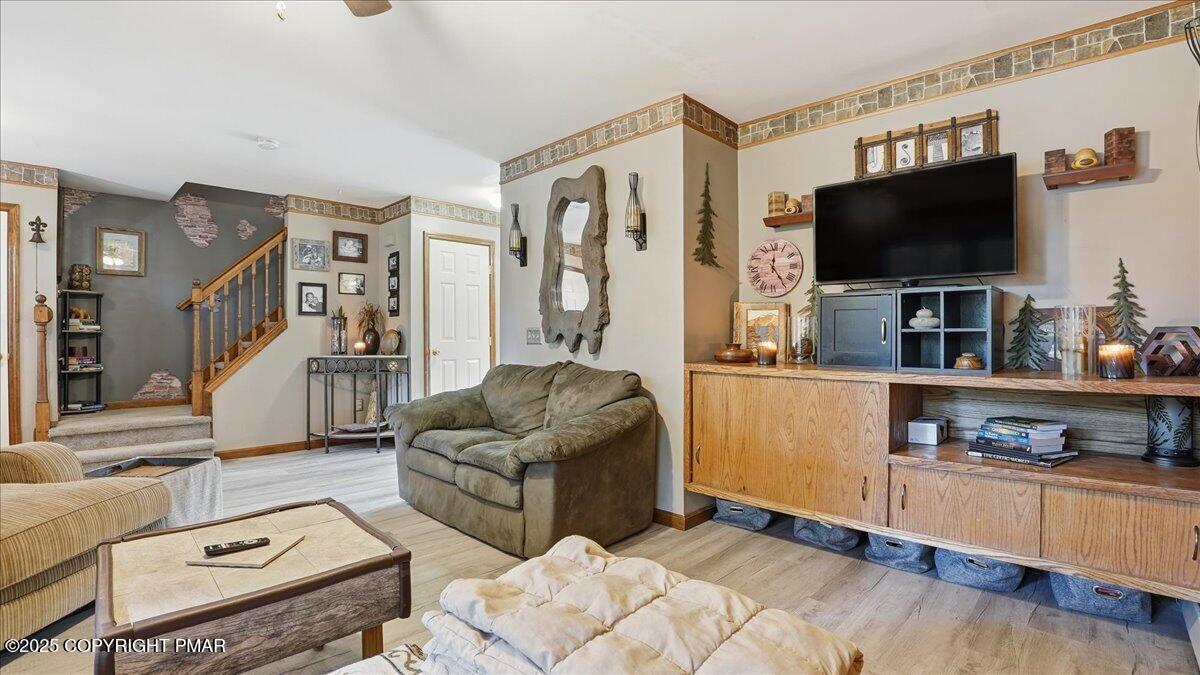 117 Summit Drive, Stroudsburg