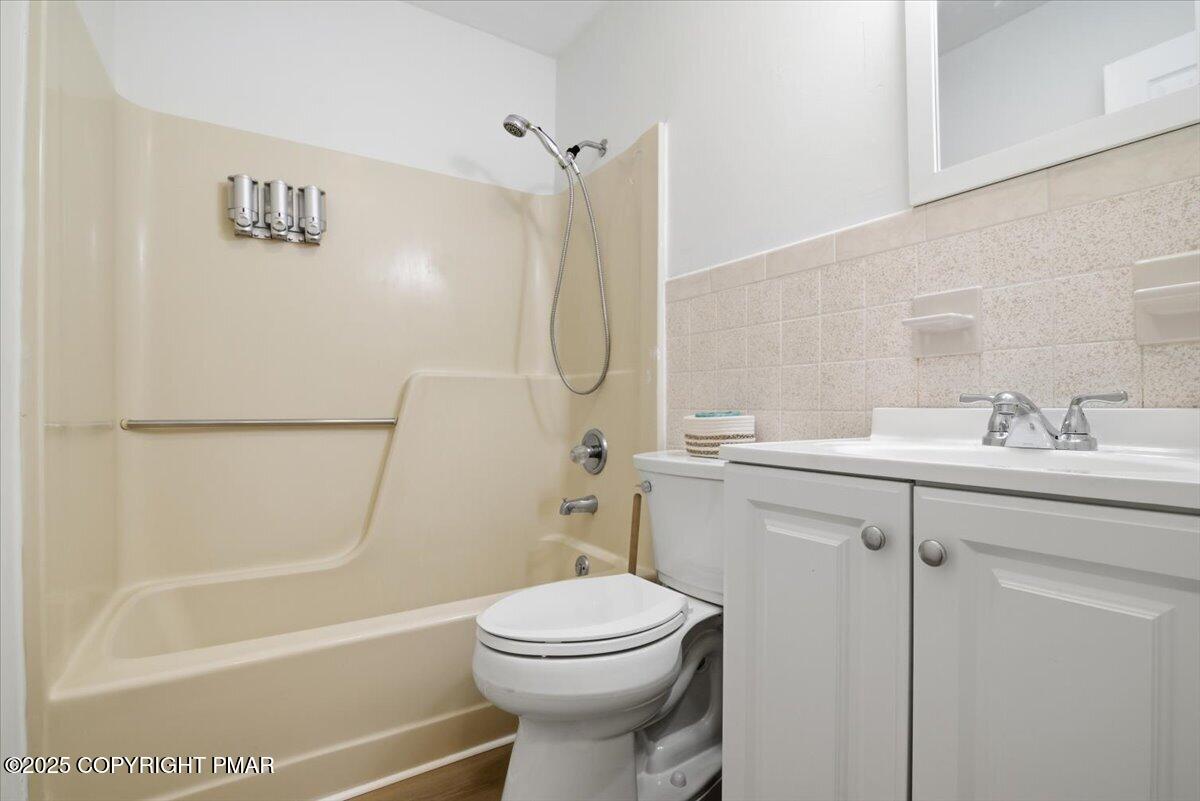 183 Crescent Way Way