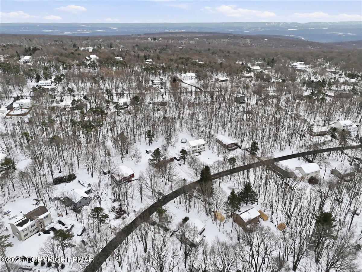 183 Crescent Way Way