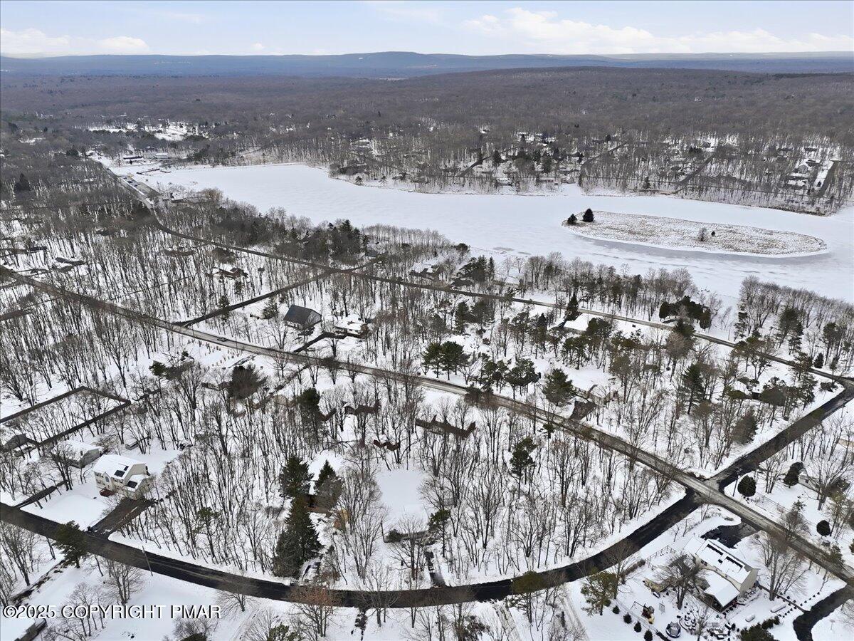 183 Crescent Way Way