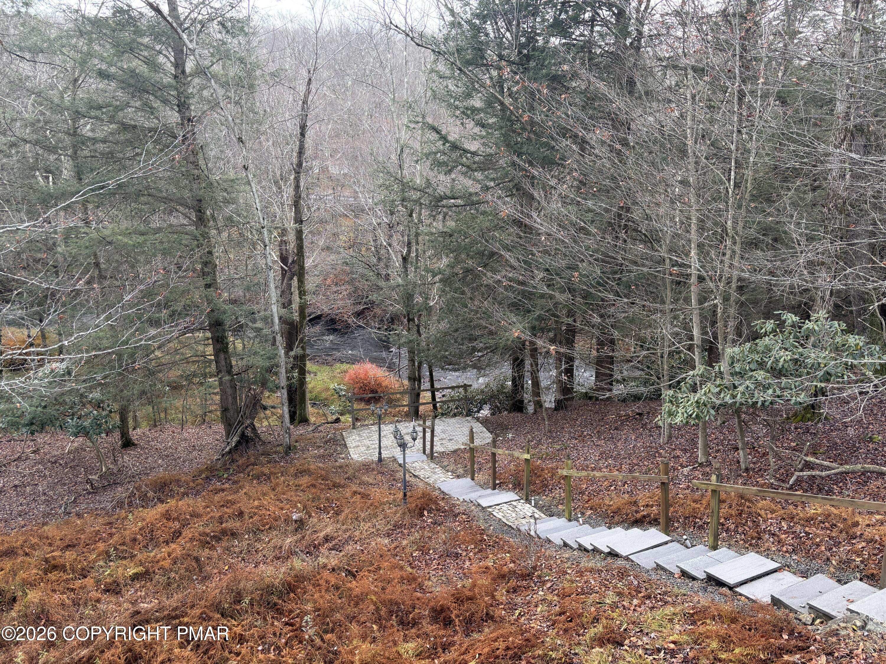 113 S Lehigh River Drive