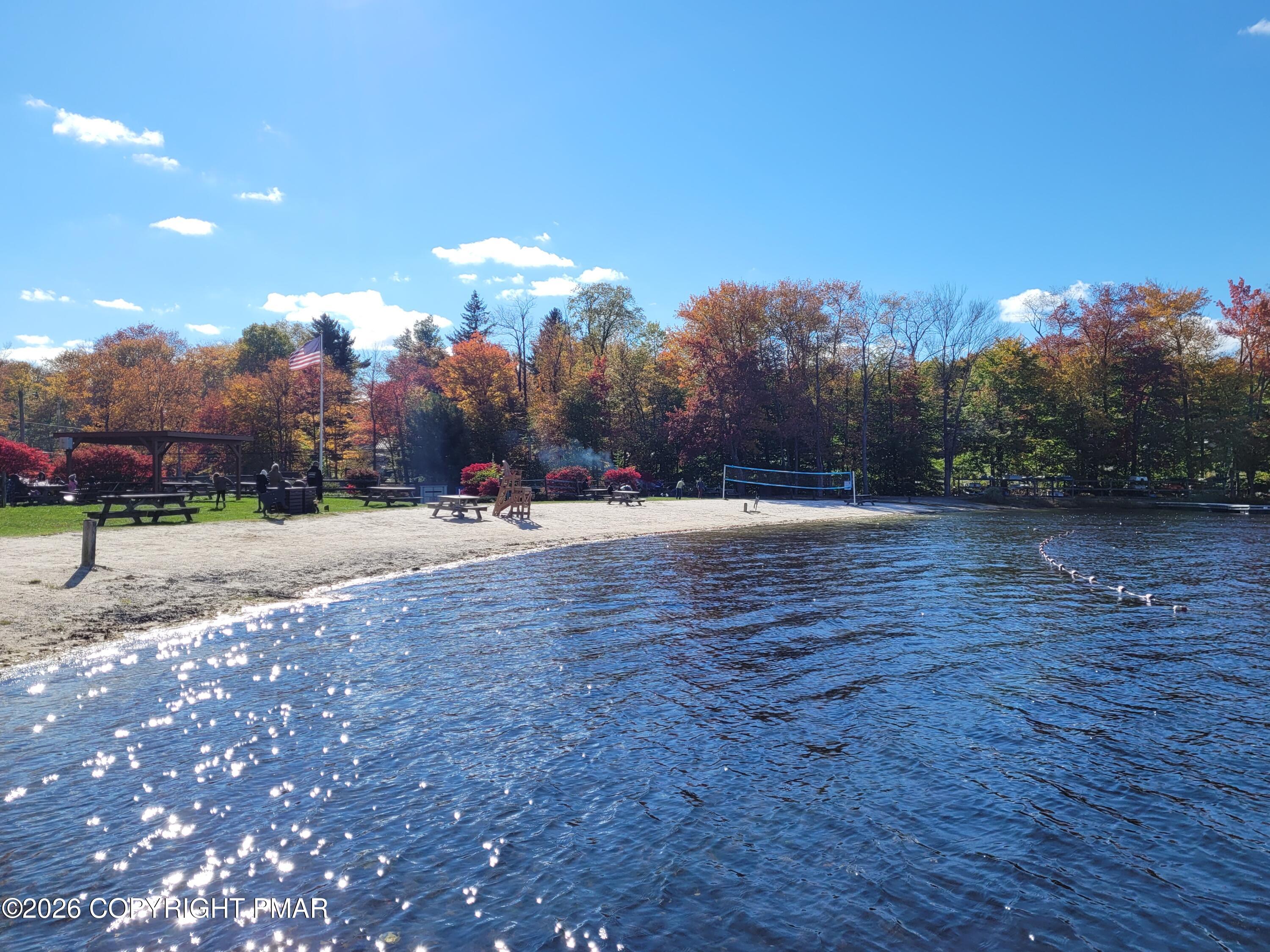 113 S Lehigh River Drive