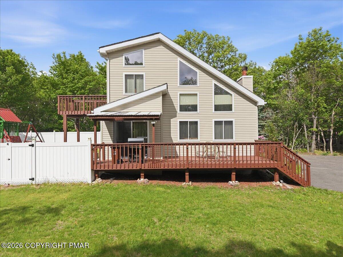 242 Colonial Terrace