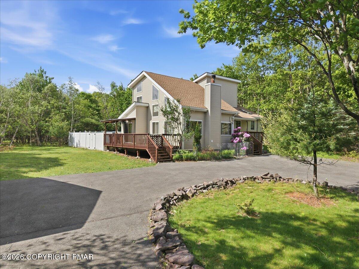 242 Colonial Terrace