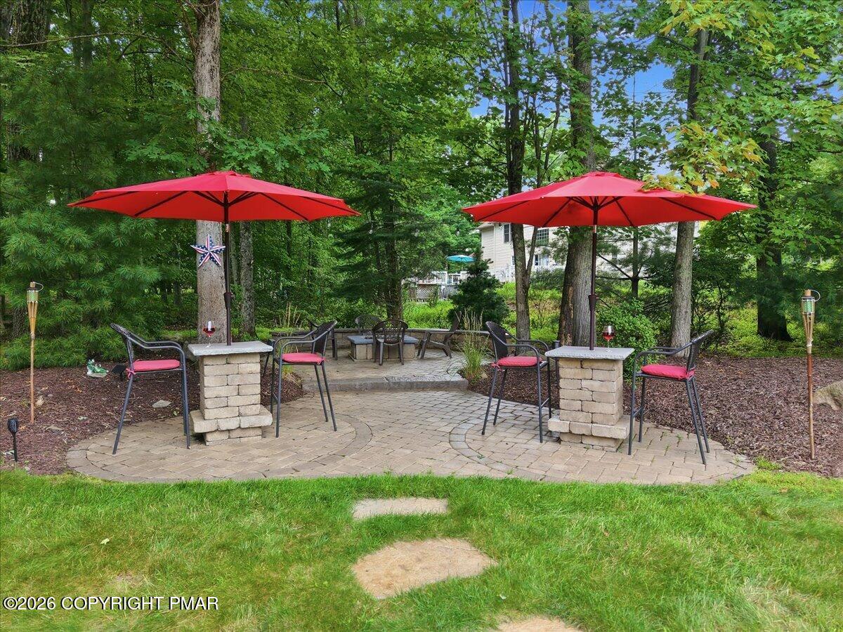 1220 Overlook Drive