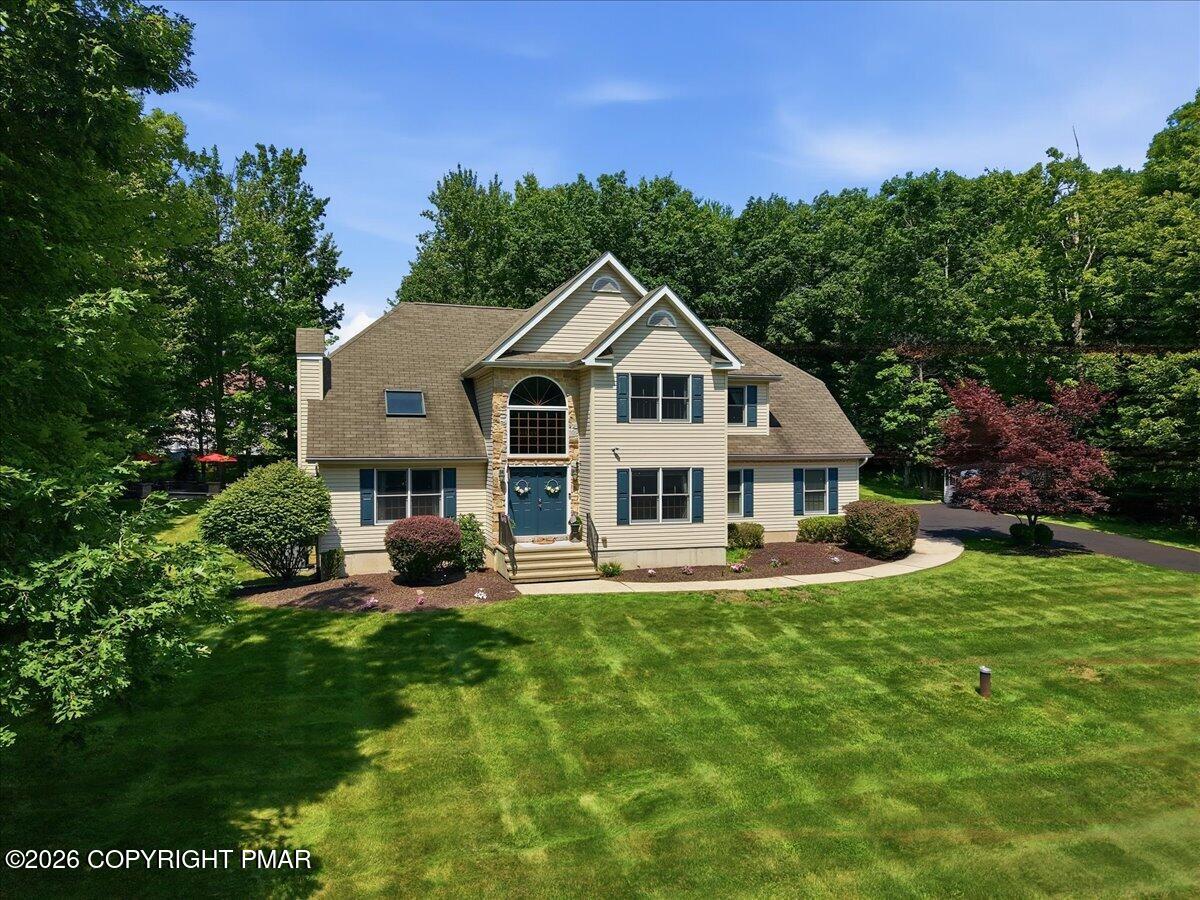1220 Overlook Drive