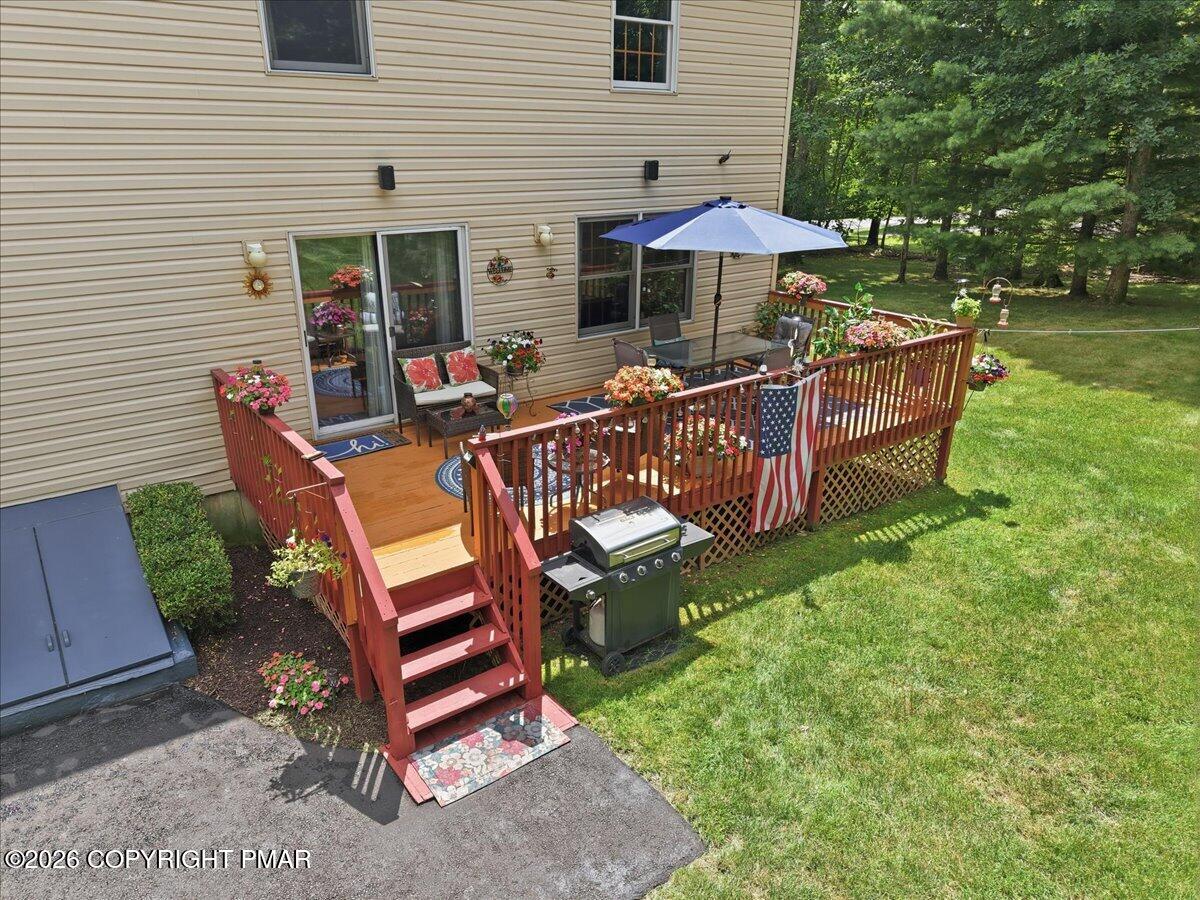 1220 Overlook Drive