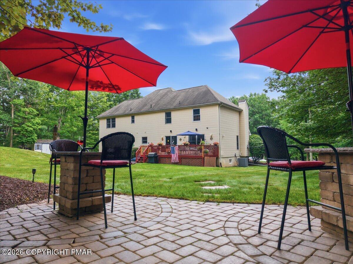 1220 Overlook Drive