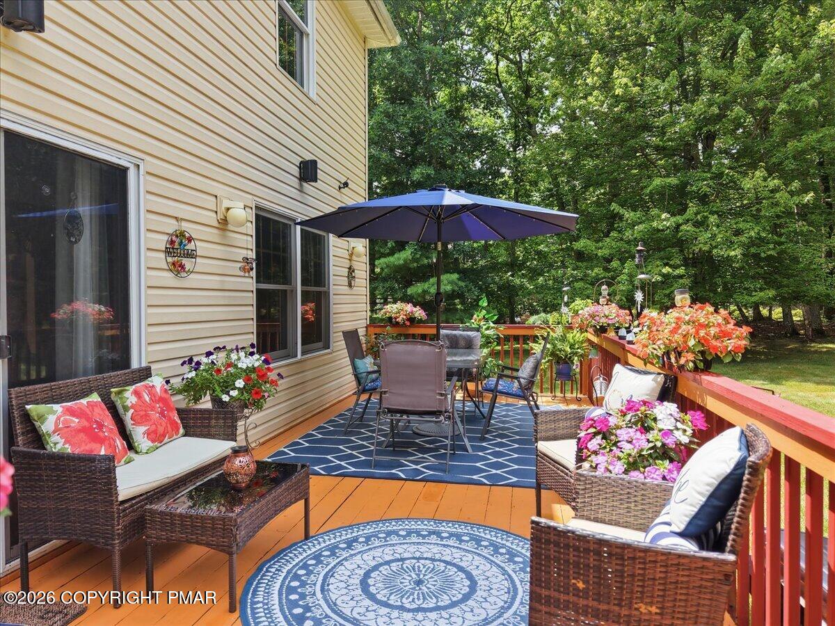1220 Overlook Drive