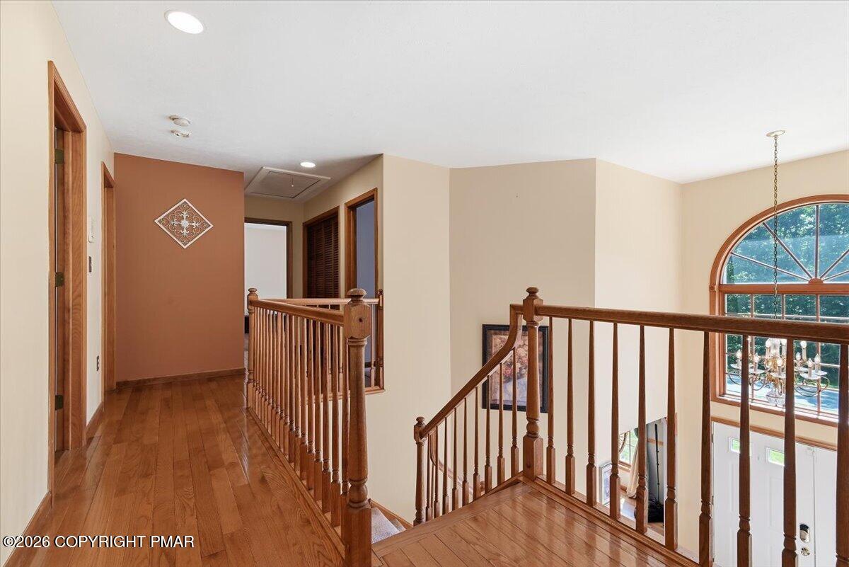1220 Overlook Drive