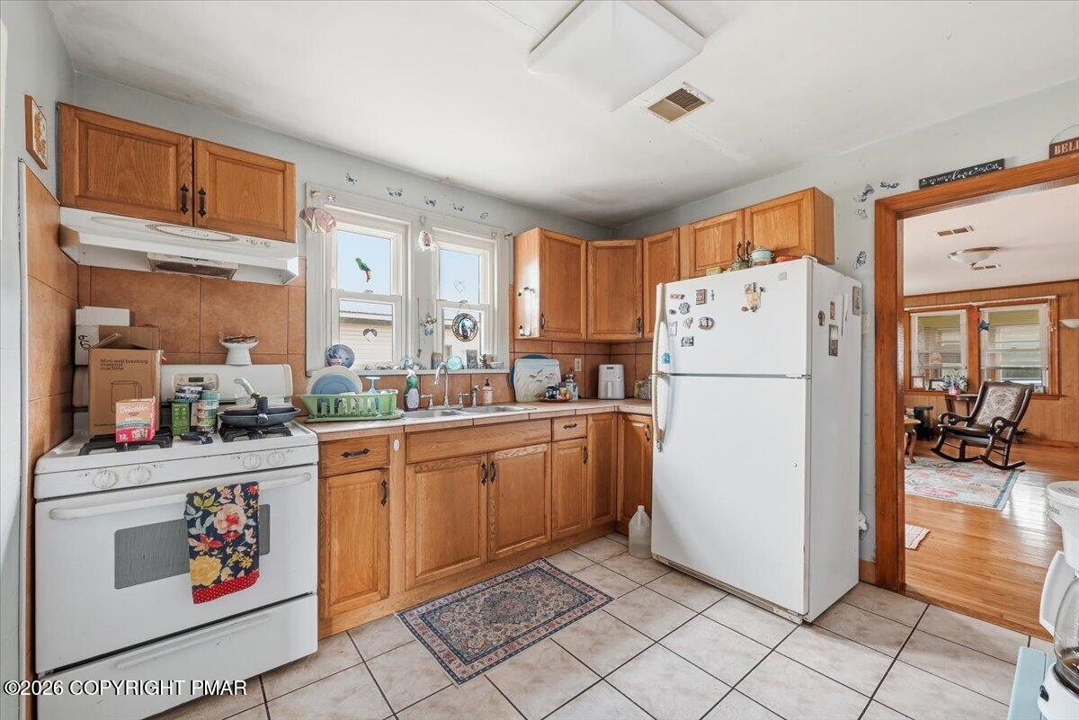1079 Interchange Road, 1083 Rear Property