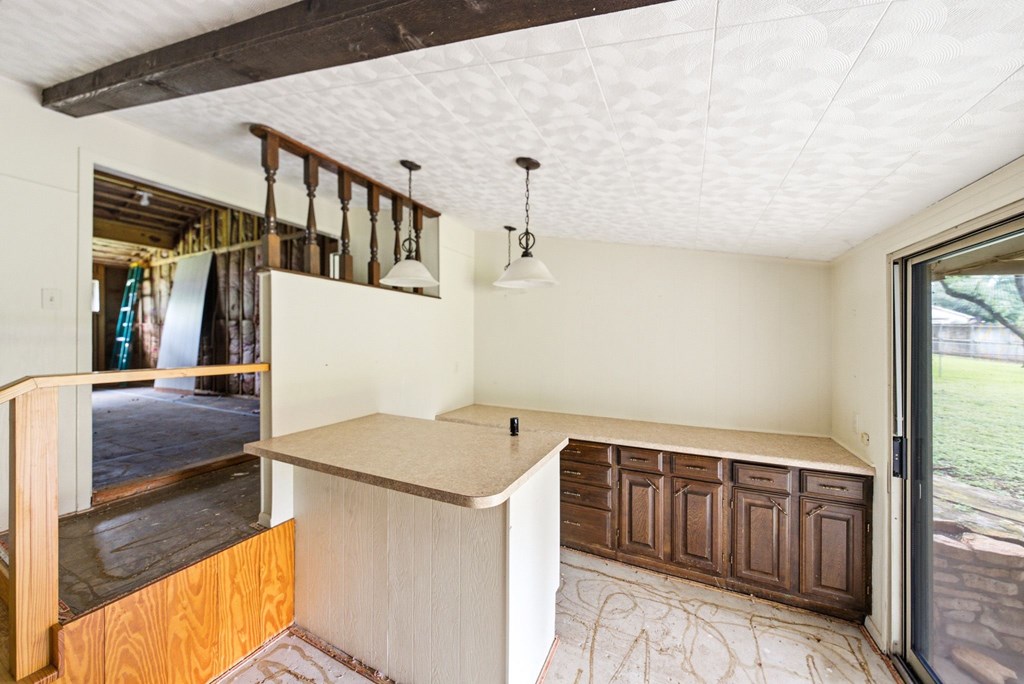 122 Ridgewood Dr