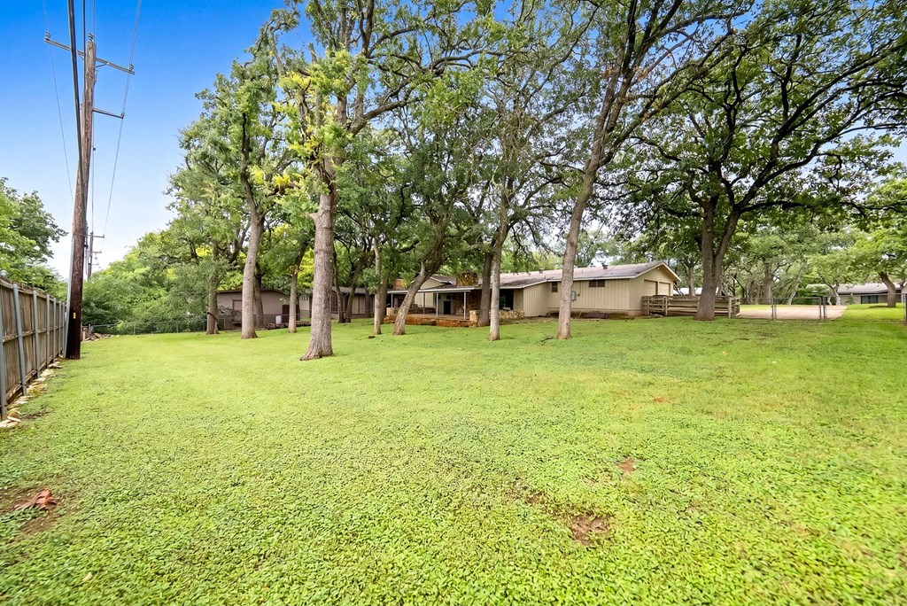 122 Ridgewood Dr