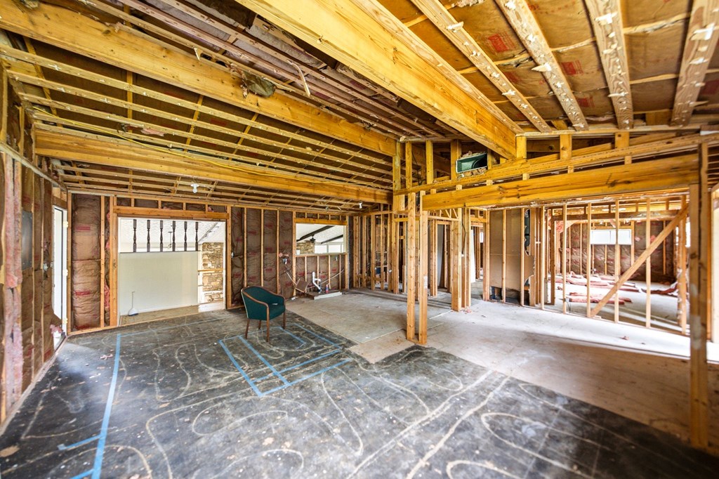 122 Ridgewood Dr