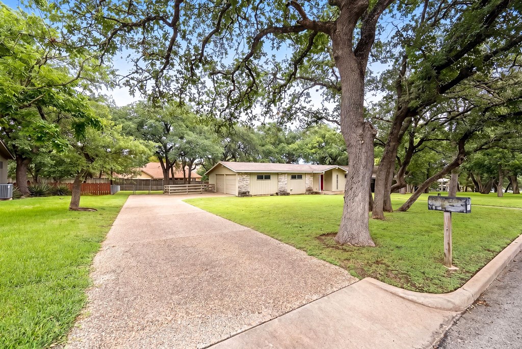122 Ridgewood Dr