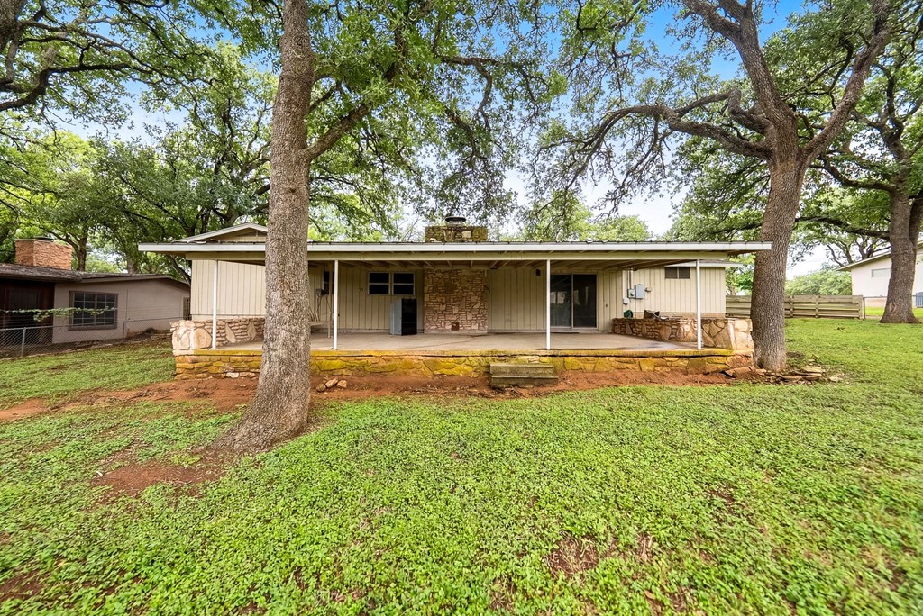 122 Ridgewood Dr