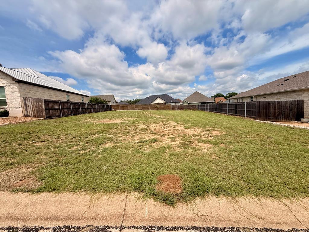 242 Dudley Way # 119