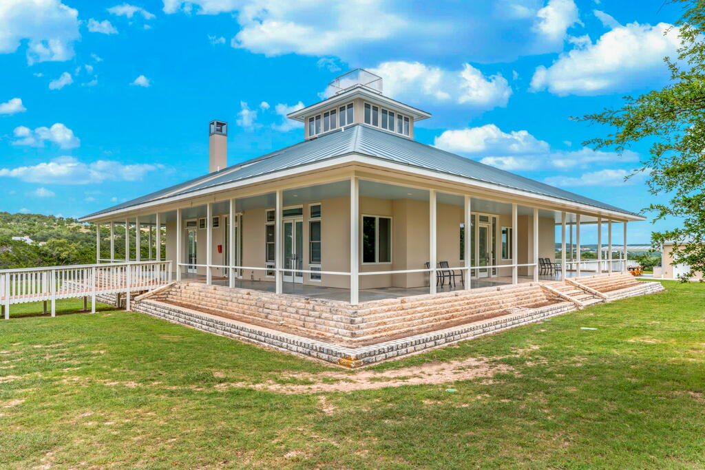 834 Northwood Hills Dr
