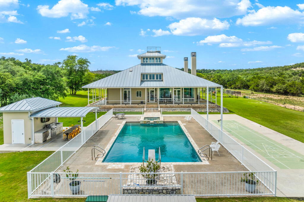 834 Northwood Hills Dr