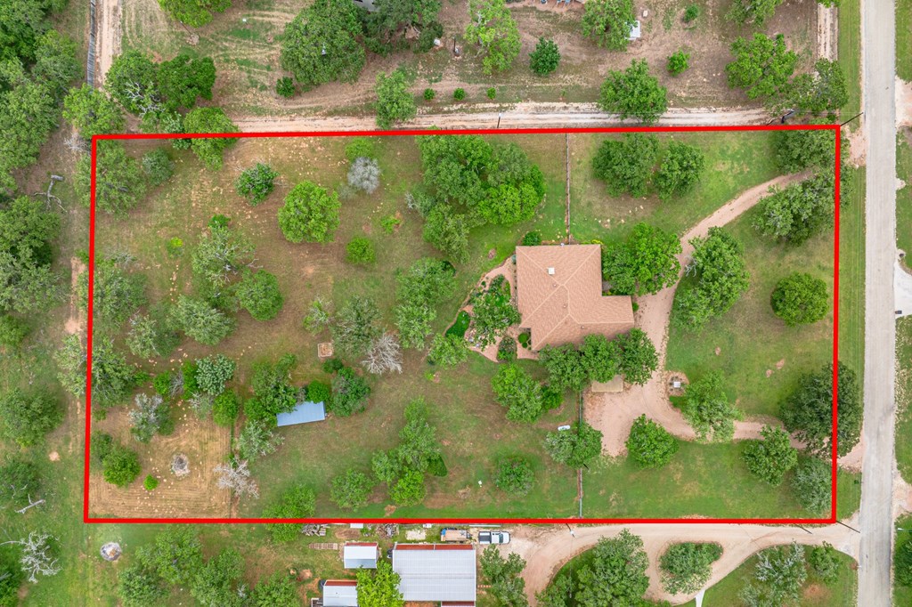 836 Woodland Dr