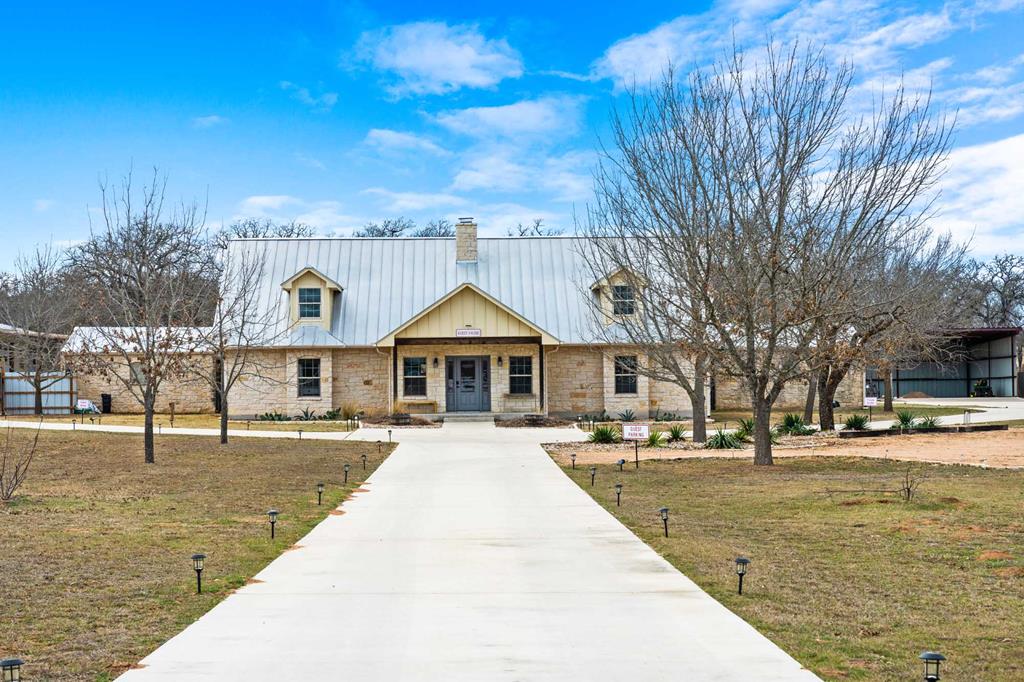 1111 Kneese Rd