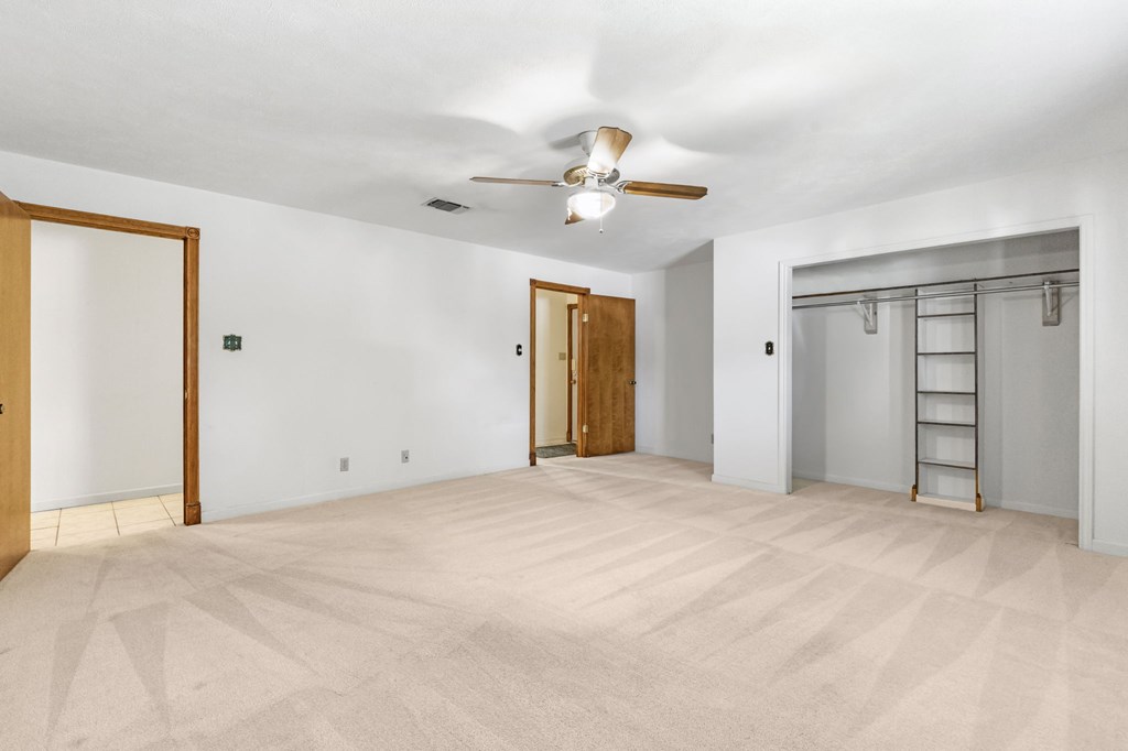 105 Hale St
