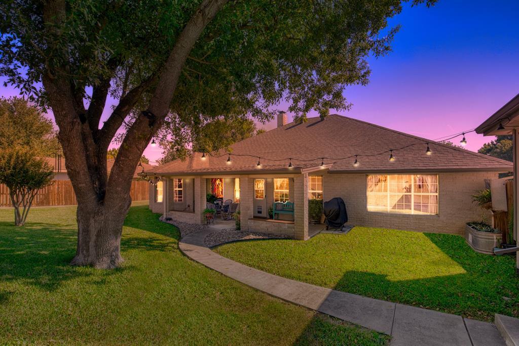 205 Edgewood Dr