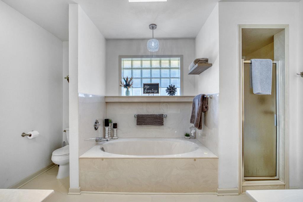 205 Edgewood Dr