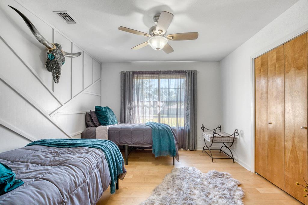 205 Edgewood Dr