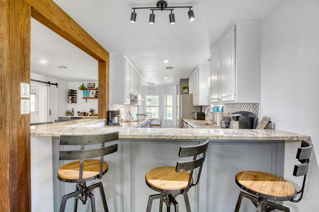 205 Edgewood Dr