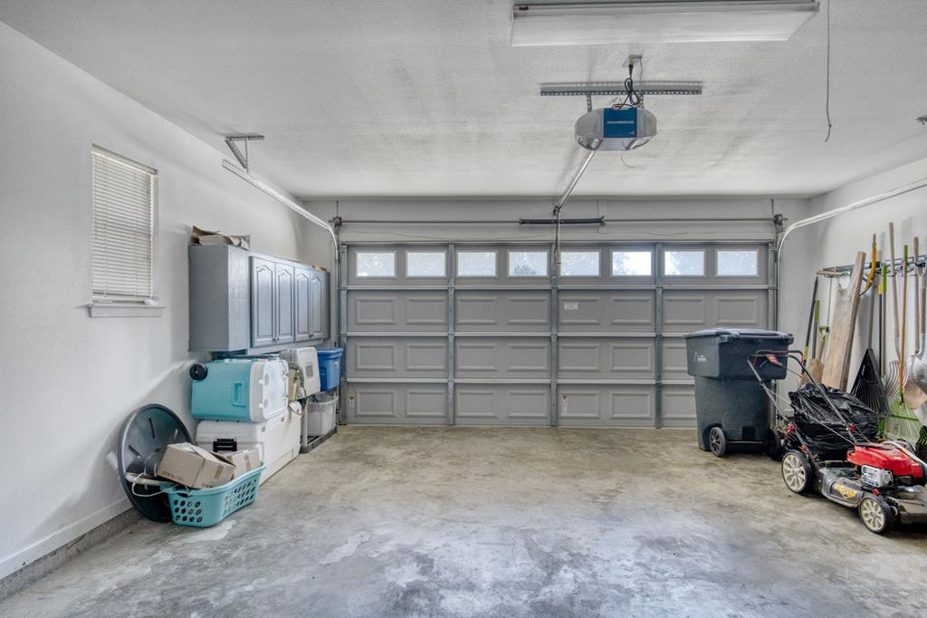 205 Edgewood Dr