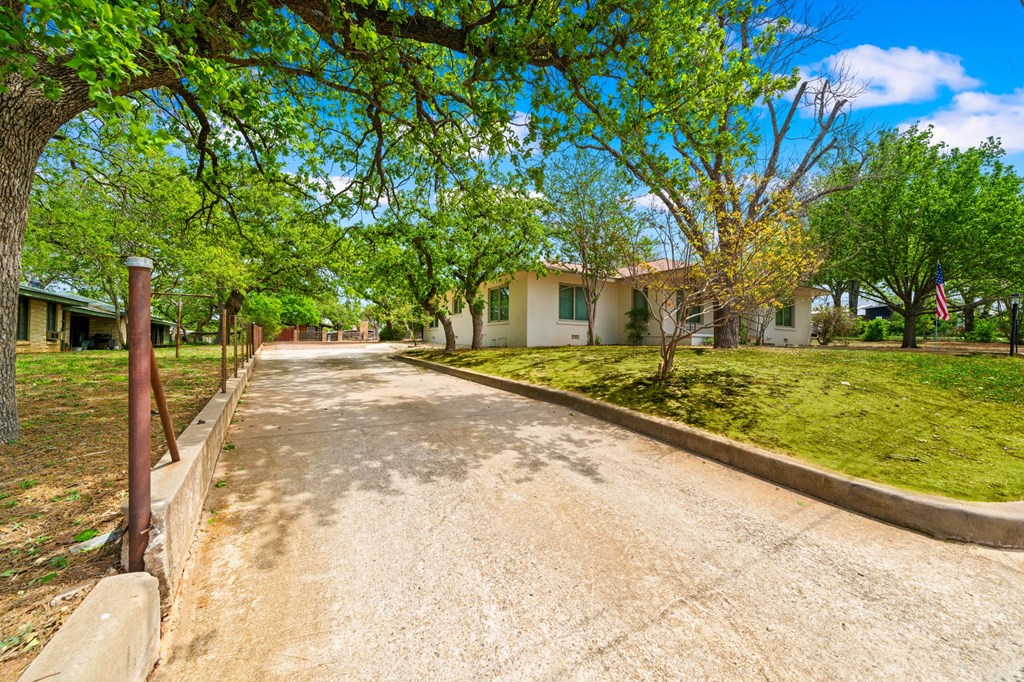 803 Poplar