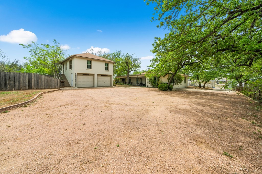 803 Poplar