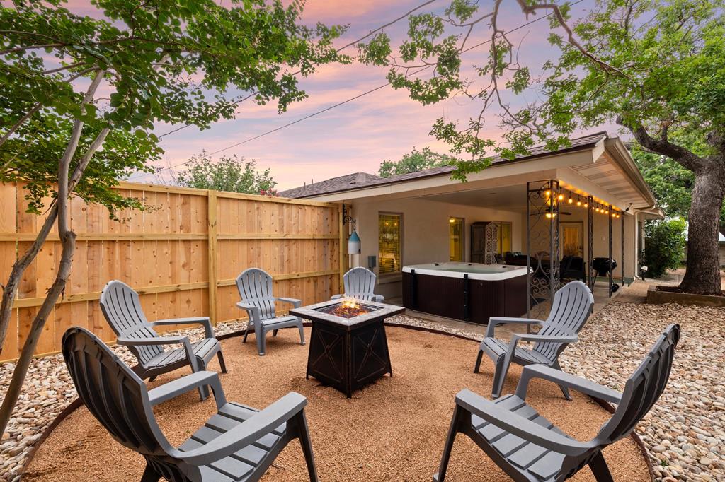 803 Poplar
