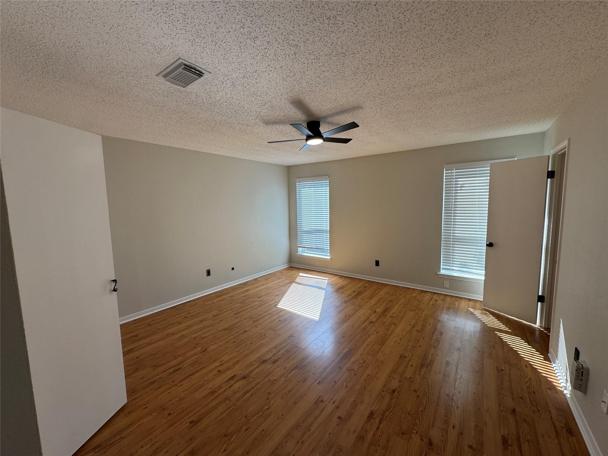 6512 Kentwick Drive, Houston