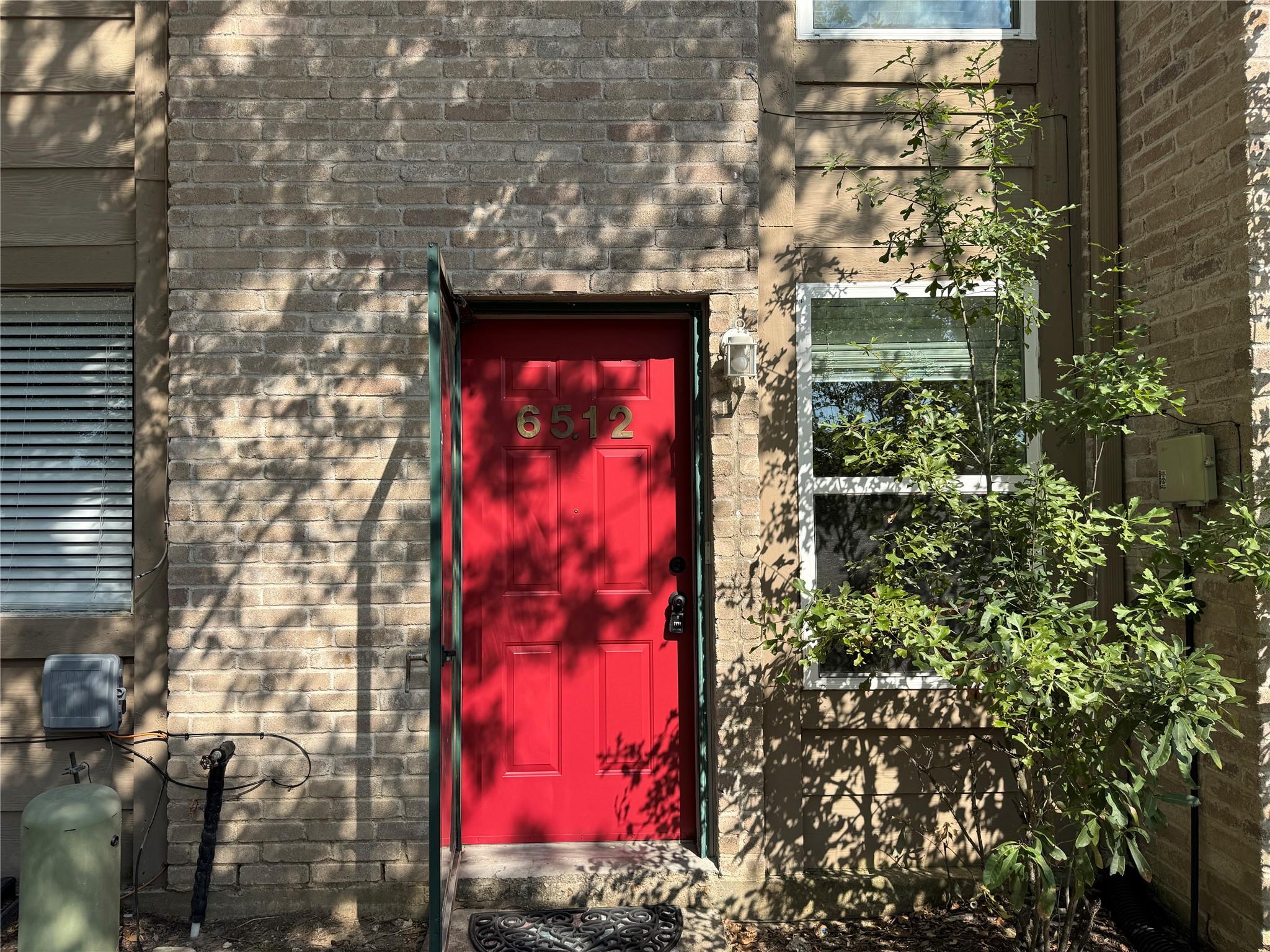 6512 Kentwick Drive, Houston