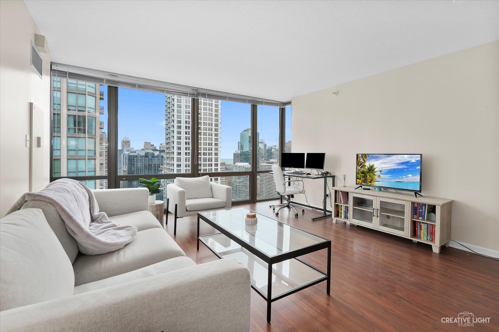 2 E Erie Street Unit: 3601