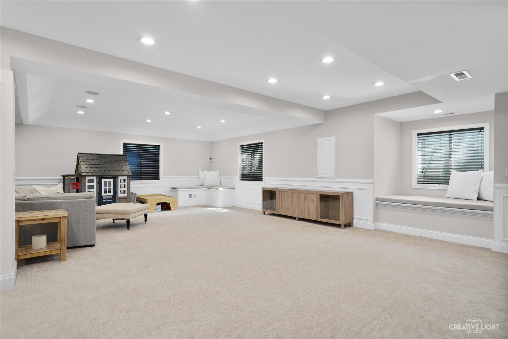 3N773 Walt Whitman Road