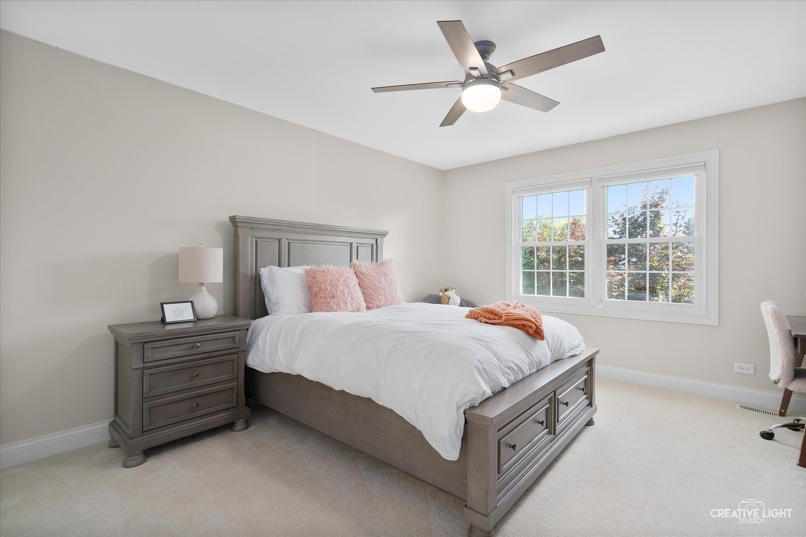 4N426 Robert Penn Warren Cove